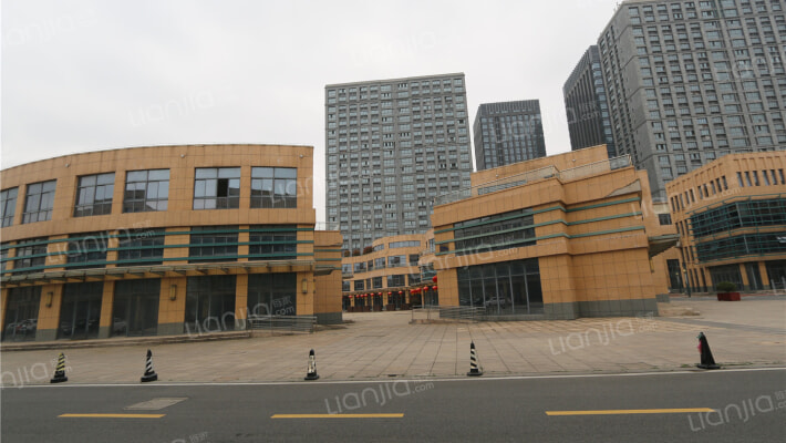 攀华国际广场外景图