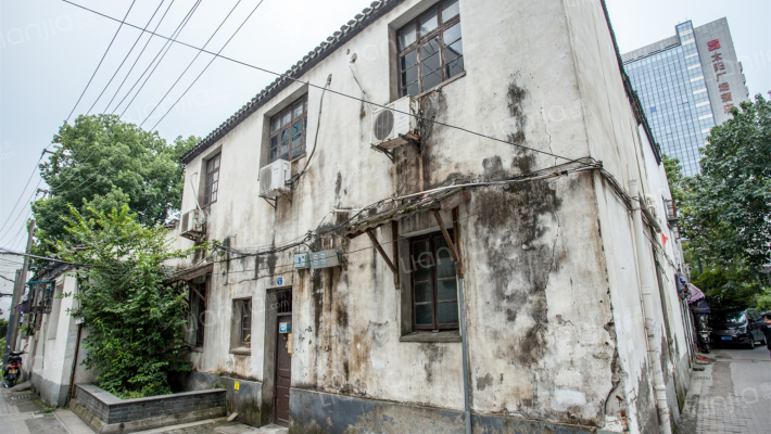 渡僧桥下塘散盘外景图