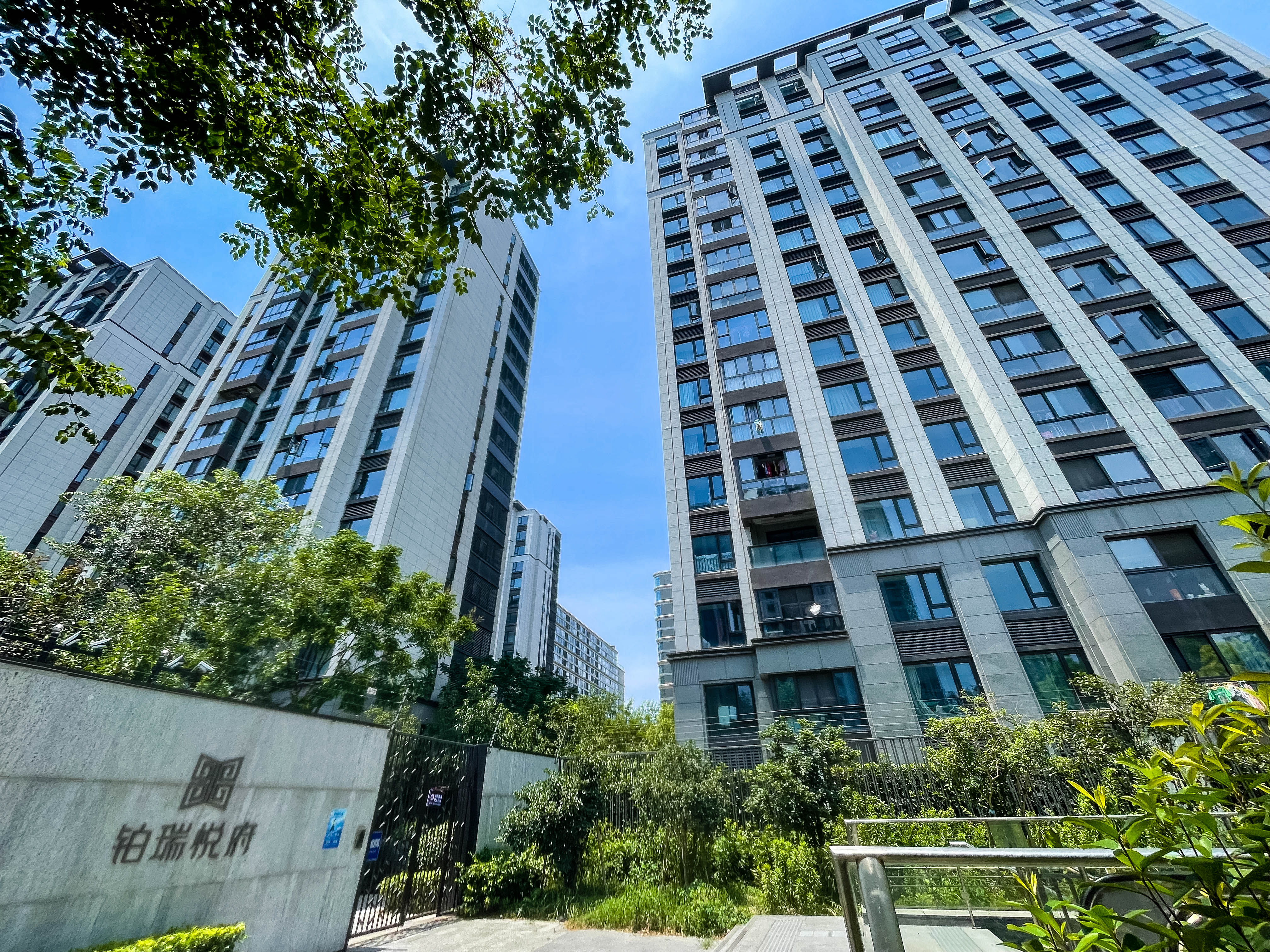龙湖金地商置·都会公馆小区实景 6