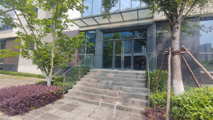 武大科技园青菱创新产业基地外景图