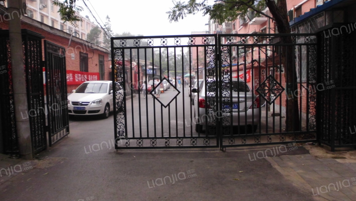 长椿街东里外景图