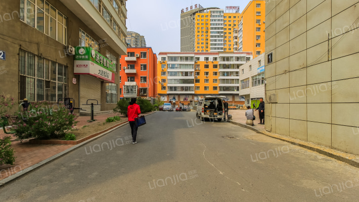 同建小区外景图