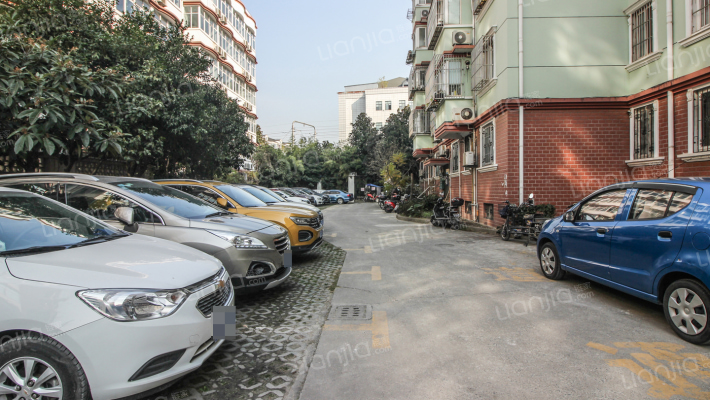 枫叶公寓外景图