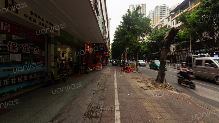 化机大厦外景图