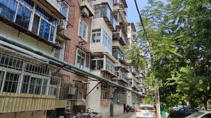 开江南里外景图