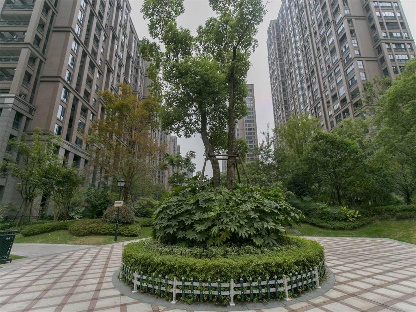 康城国际小区实景 9