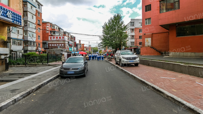 南波大厦外景图