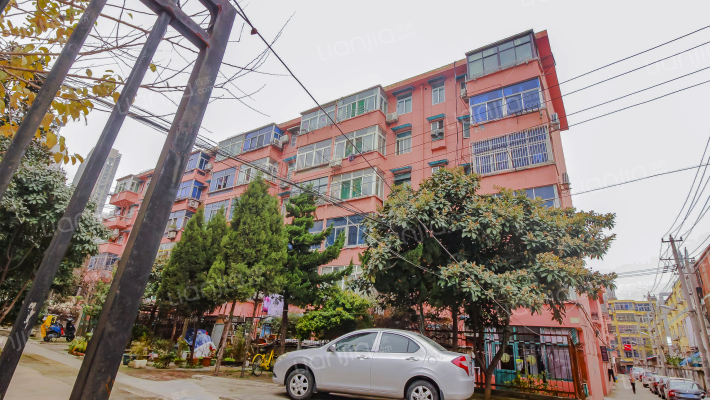 牙膏厂宿舍外景图