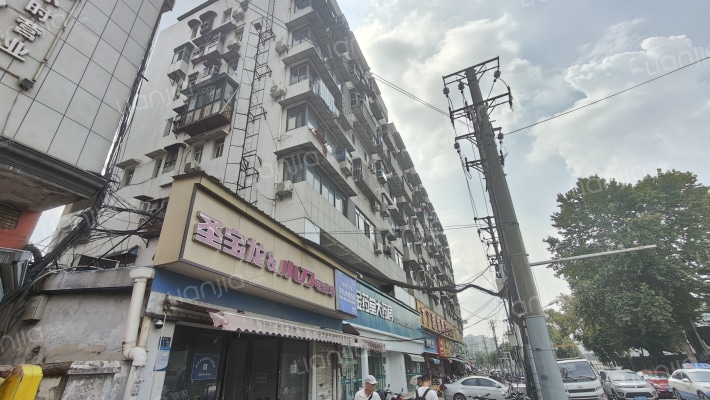 武泰闸蔬菜大市场宿舍外景图