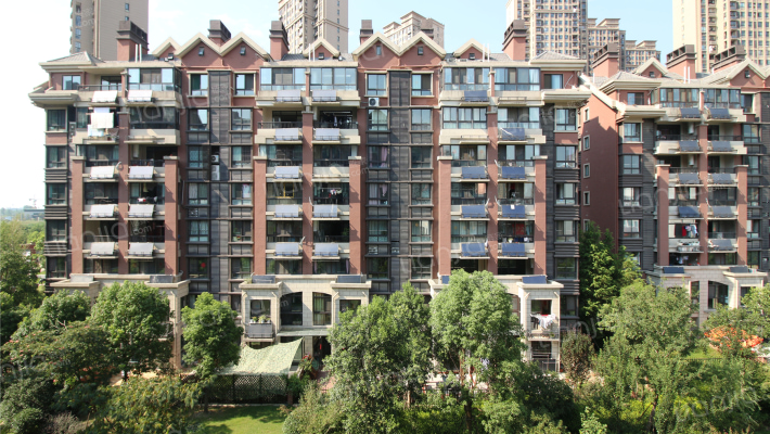 华地翡翠蓝湾外景图