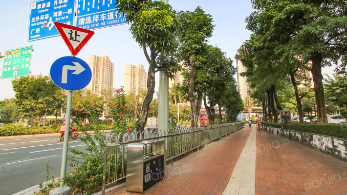 水牛城商业广场外景图