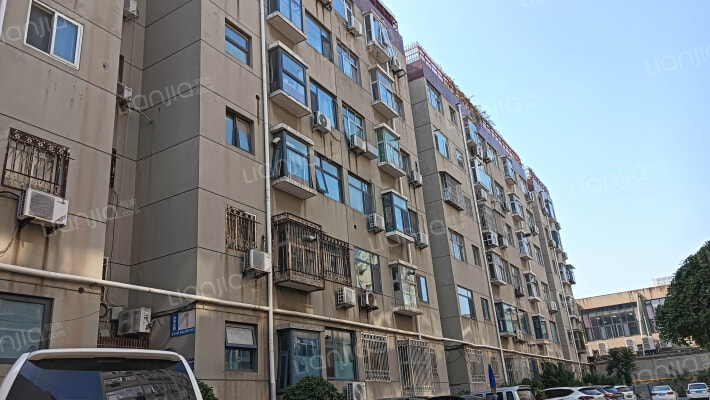 滨东小区外景图