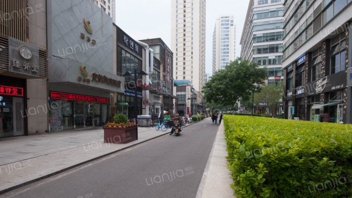 奥城商业广场外景图