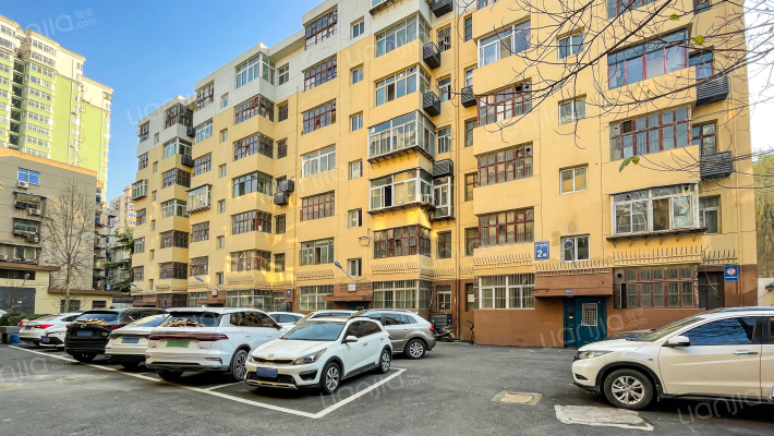 市人保家属院外景图