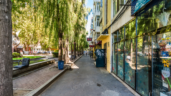 名仕小区外景图