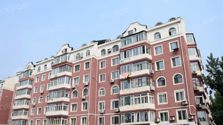 华城御园外景图