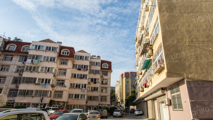 青岛山花园外景图