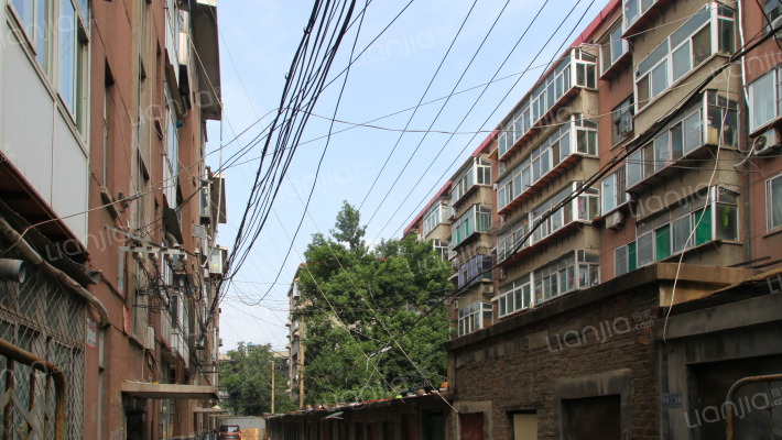 白鹤小区外景图