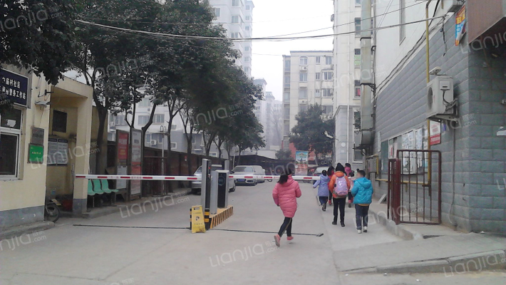 姜砦小区外景图