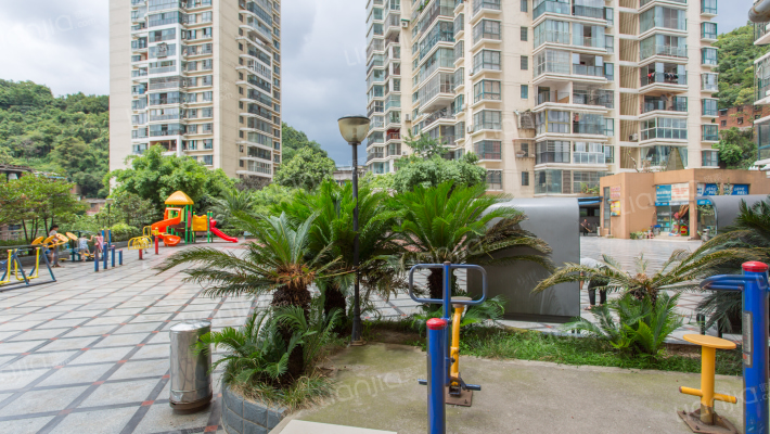 花香上海城外景图