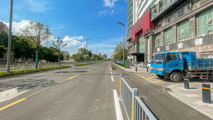 苍松路151号外景图