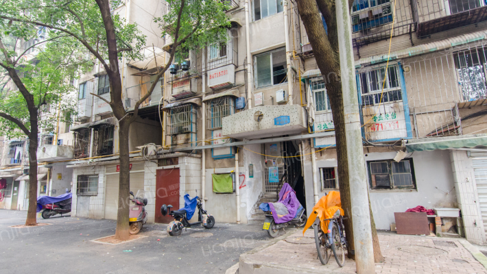 登仁桥社区小区外景图