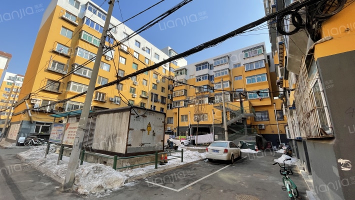 静园小区外景图