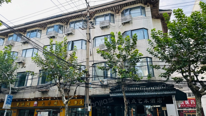 旧学前散盘外景图