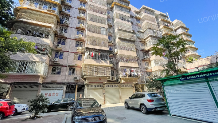 馨泉公寓外景图