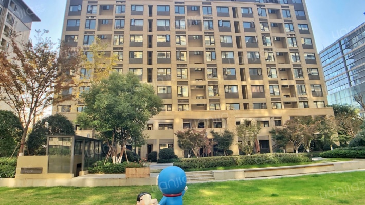 富力新线公园外景图