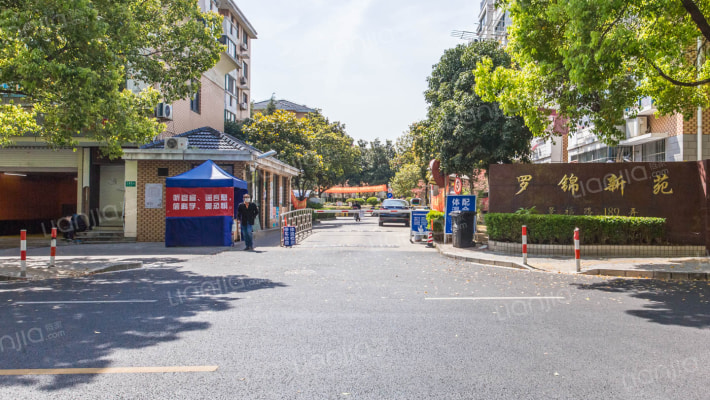 罗锦新苑外景图