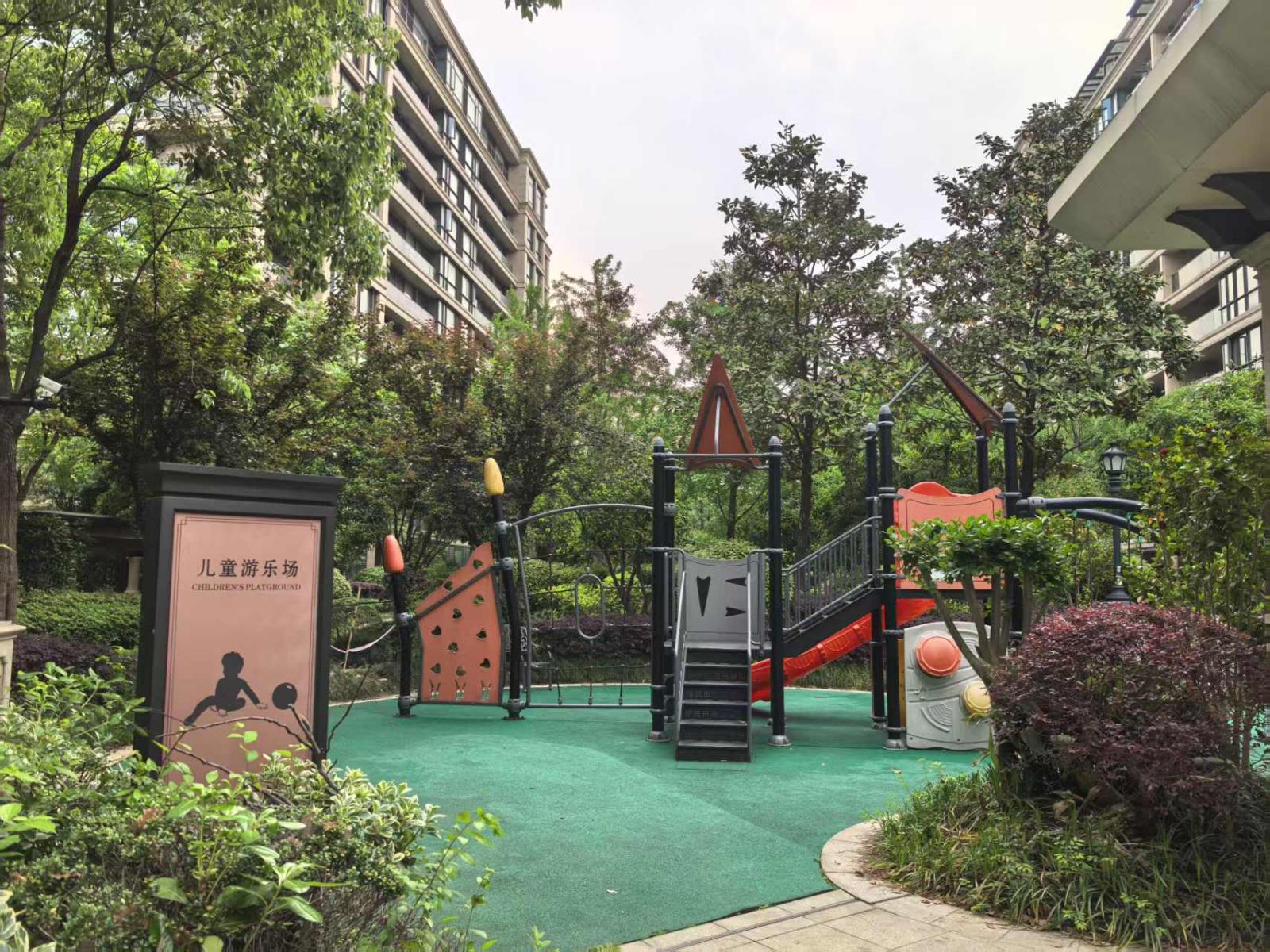 翡翠城小区实景 6