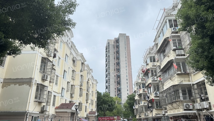 莲花新村八区外景图