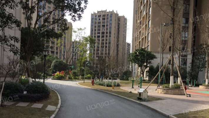 凤凰湾驭城外景图