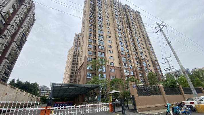 建泰御嘉花苑外景图