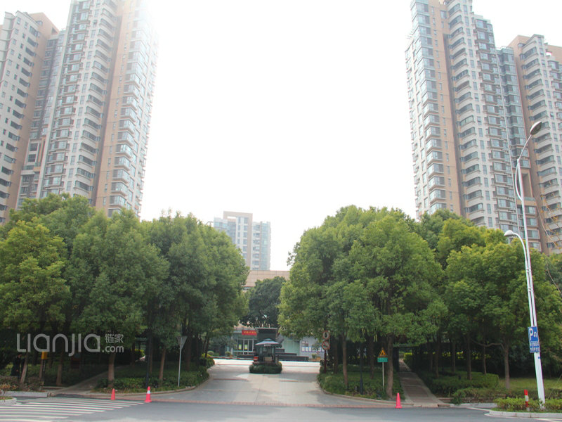 逸天广场小区实景 12