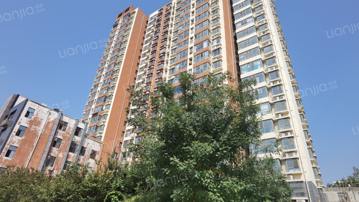 水上丽景外景图