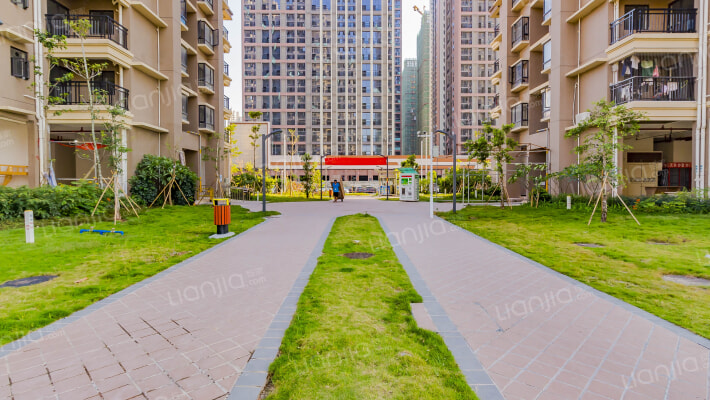 富力金街28外景图