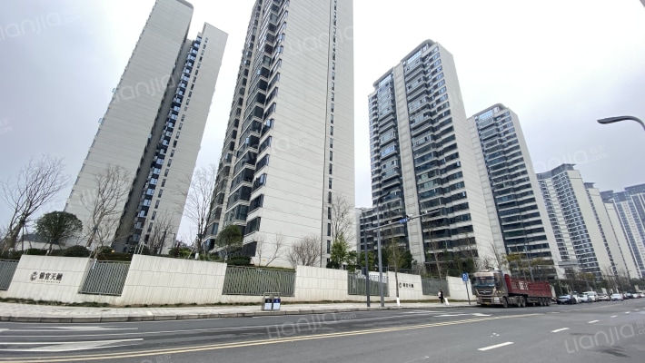 新希望旭辉锦官天樾外景图