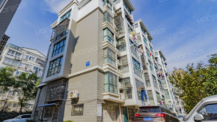 德润华庭外景图