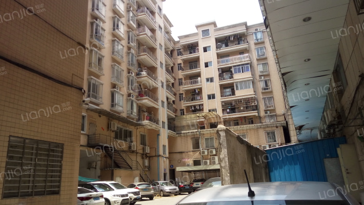 汇美农商行宿舍外景图