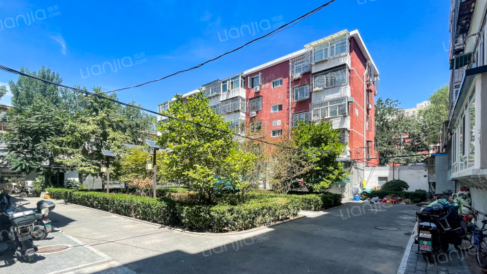 芳草地北巷外景图