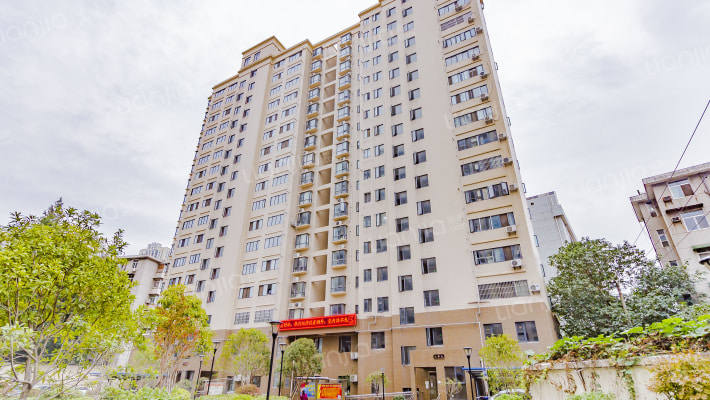 中南六十七号院外景图