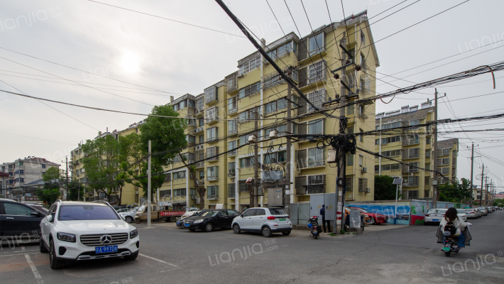 西岗小区外景图