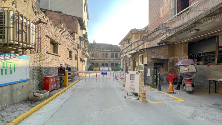 省印103院小区外景图