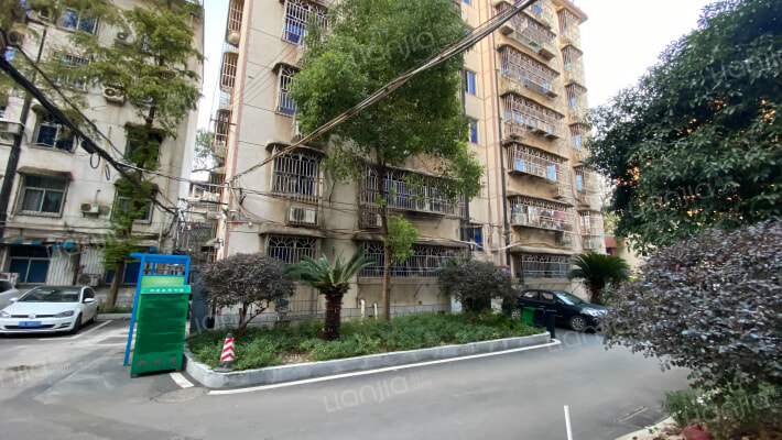 中国农业银行家属院外景图