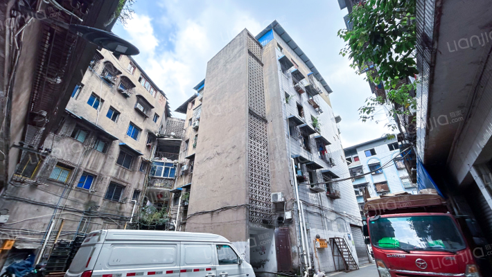 皮鞋城三路165-1外景图