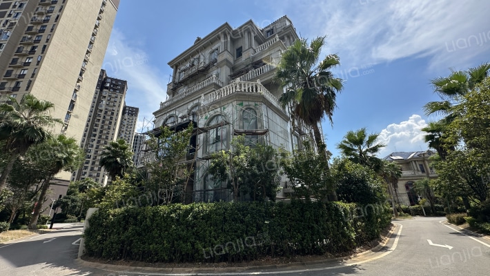 鸿涛翡翠湾外景图