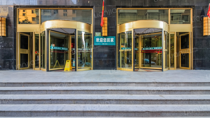 亚泰鼎盛国际外景图