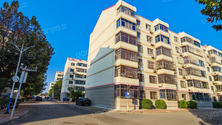 華翠小區外景图